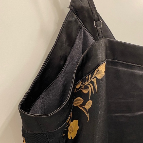 Black Satin Camisole Gold Floral Print Tank Top Luxe Y2K Sz S/M - Picture 11 of 11